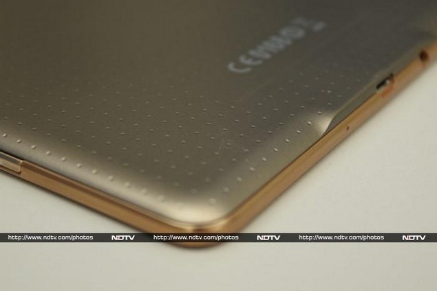 samsung_galaxy_tab_s_rearcorner_ndtv.jpg