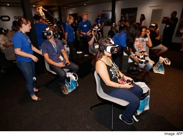 samsung_gear_vr_at_e3_afp.jpg