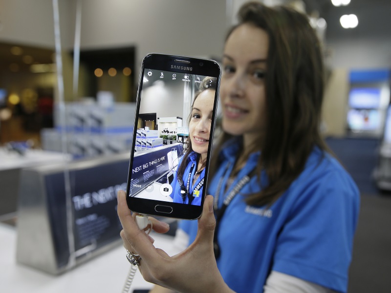 Q1 2016 Sees Samsung Lead in Smartphone Shipments, Apple in Revenue: Counterpoint