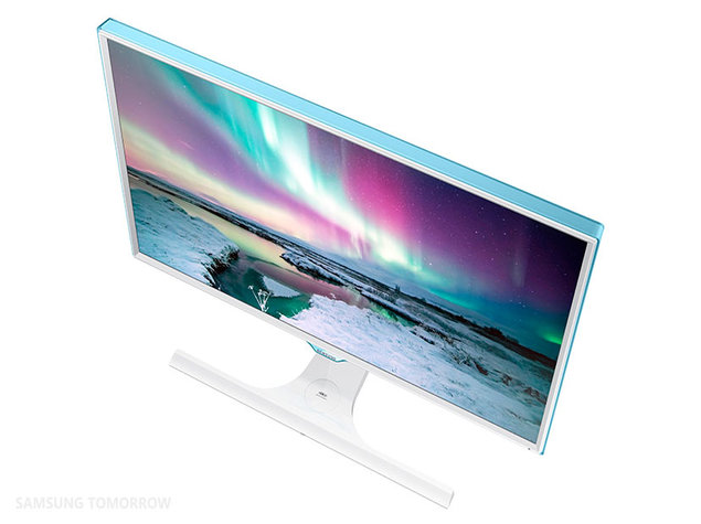 Samsung Unveils Monitor That Can Charge Your Smartphone Wirelessly