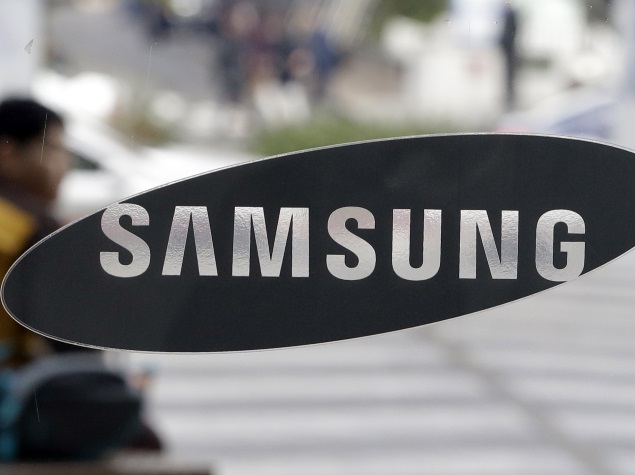 Samsung Wobbles but Stays Its Ground