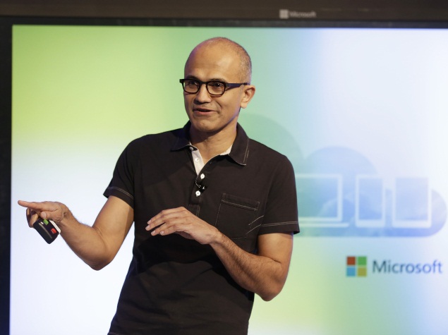 Microsoft's Nadella trumpets early Office for iPad success on Twitter