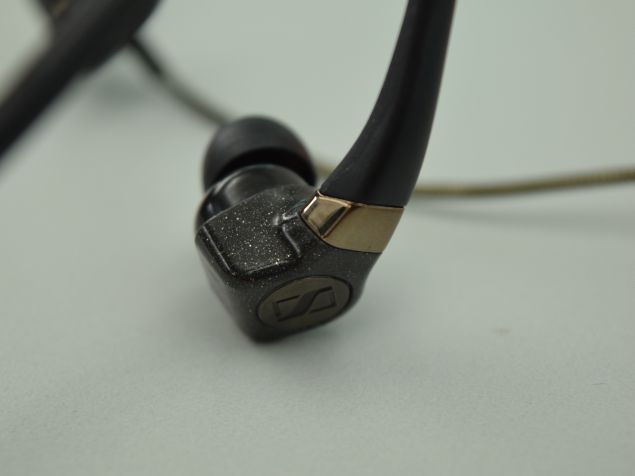 sennheiser_pcx_95_earbud_ndtv.JPG