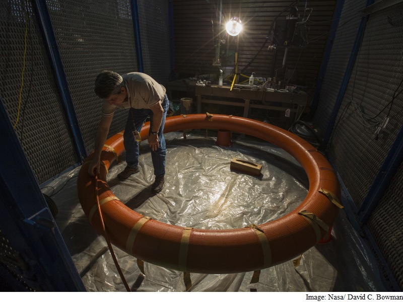 Nasa Testing Inflatable Heat Shield Technology for Manned Mars Mission