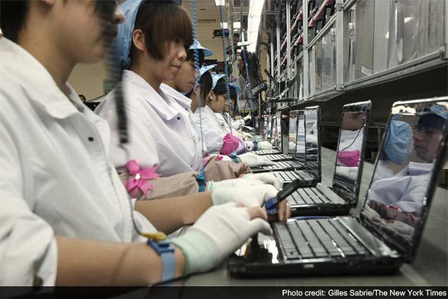 Shifting tech scene unsettles big players