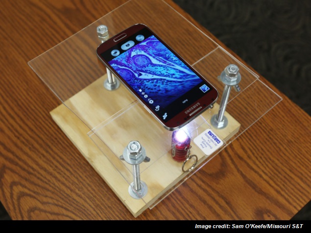 Researchers Invent Inexpensive DIY Smartphone Microscope