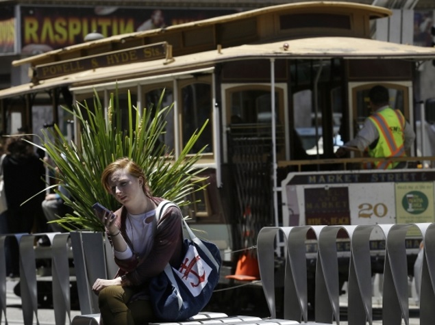 US Smartphone Users Concerned About Targeted Ads: Survey