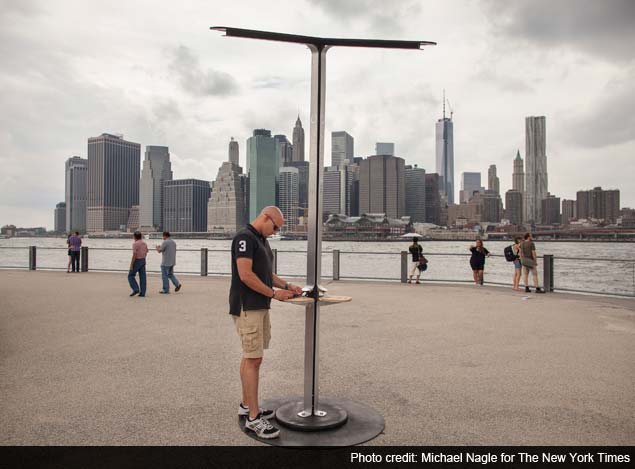AT&T to introduce solar-powered charging stations