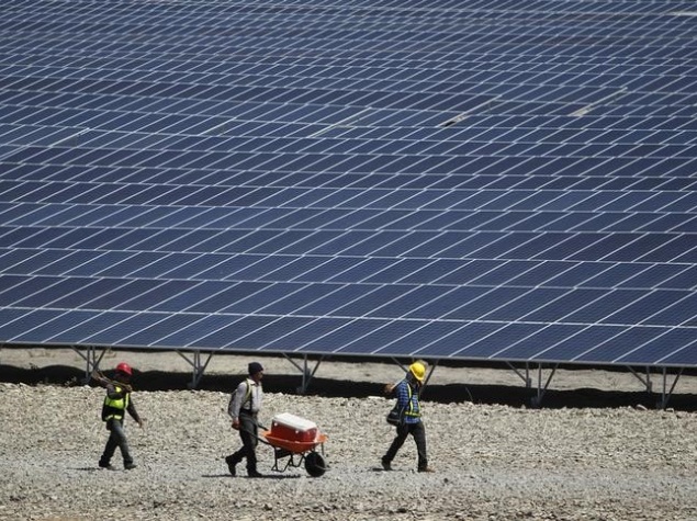 SoftBank, Foxconn, and Bharti Partner on Solar Power Projects in India