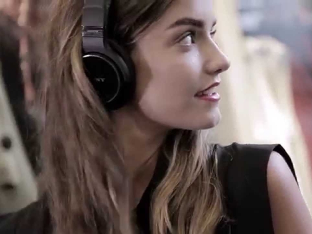 Industry Bets That Wireless Audio Is Finally Ready to Go Mainstream