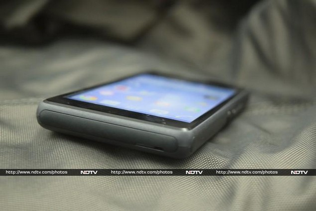 sony_xperia_e1_dual_bottomcorner_ndtv.jpg