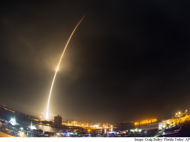 SpaceX Landing Is a 'Feat', but Not a Game-Changer: Expert