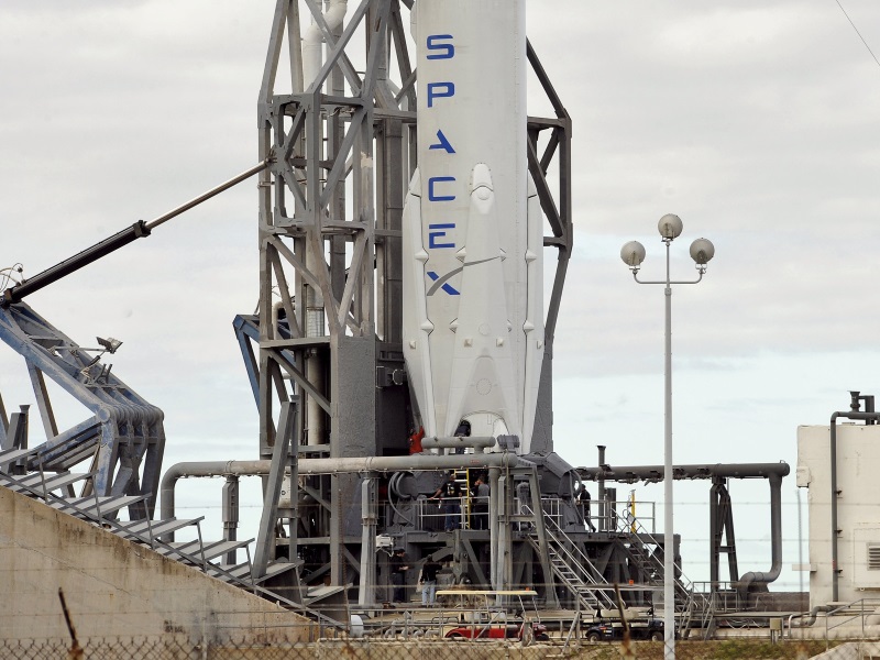 SpaceX Postpones Falcon 9 Rocket Launch Until Monday