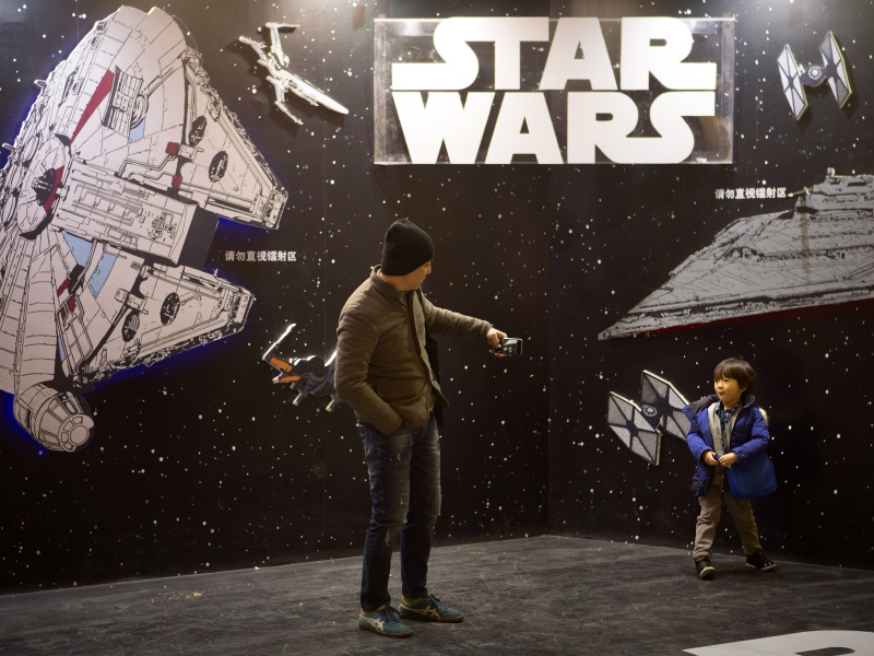 Star Wars: Episode VIII Delayed to Late 2017