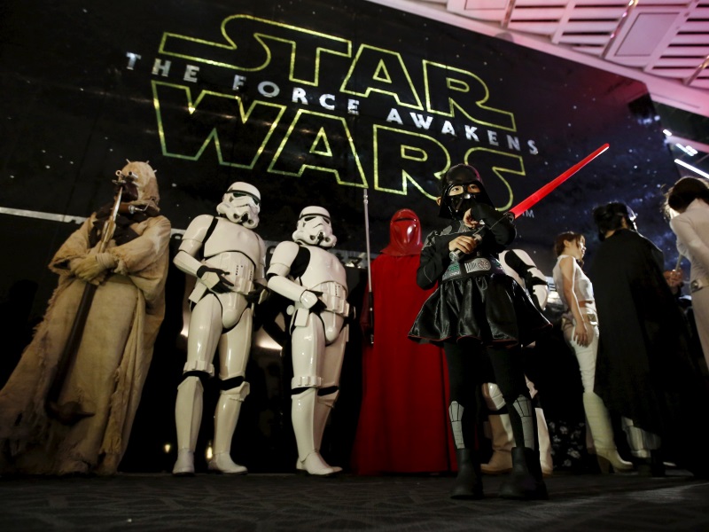 The Force Awakens Surpasses $1 Billion Mark in Record Time