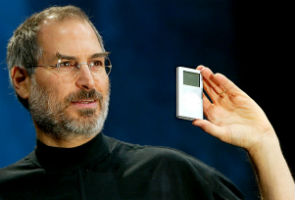 steve-jobs-ipod.jpeg