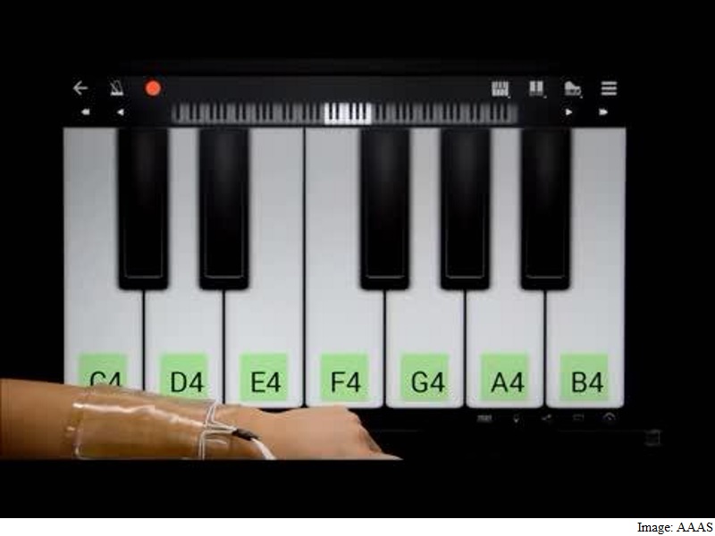 Researchers Develop Stretchable, Wearable Touchscreens