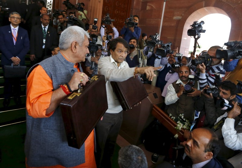 100 Stations to Get Wi-Fi This Year, Reiterates Railway Minister