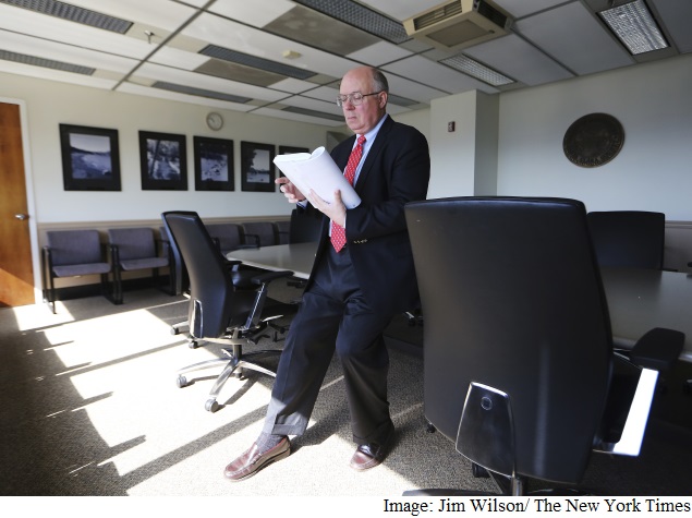 A Law Enforcement Surveillance Tool That Tracks Phones? Shhh! It's Secret