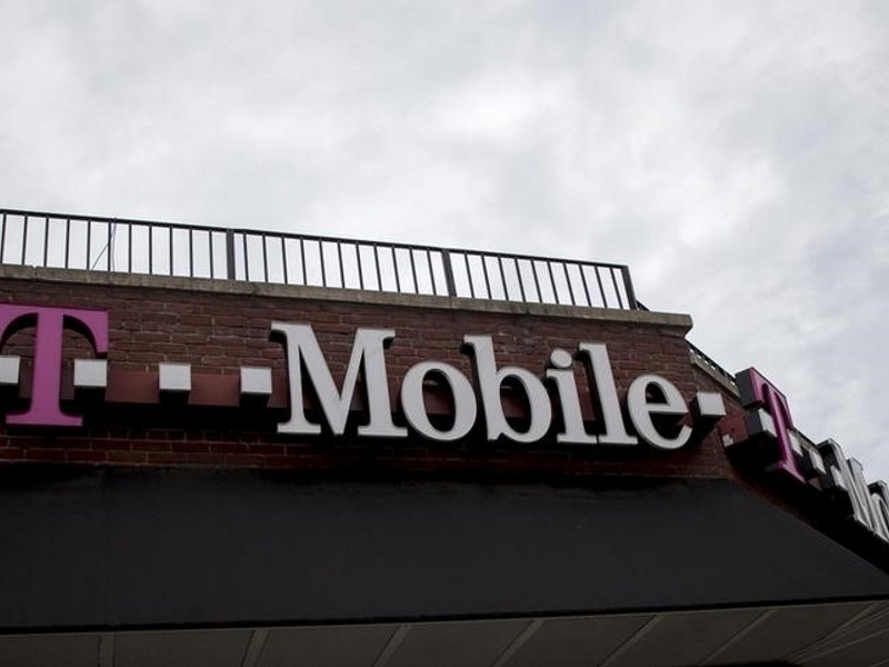 Millions of T-Mobile Customers Exposed in Experian Breach