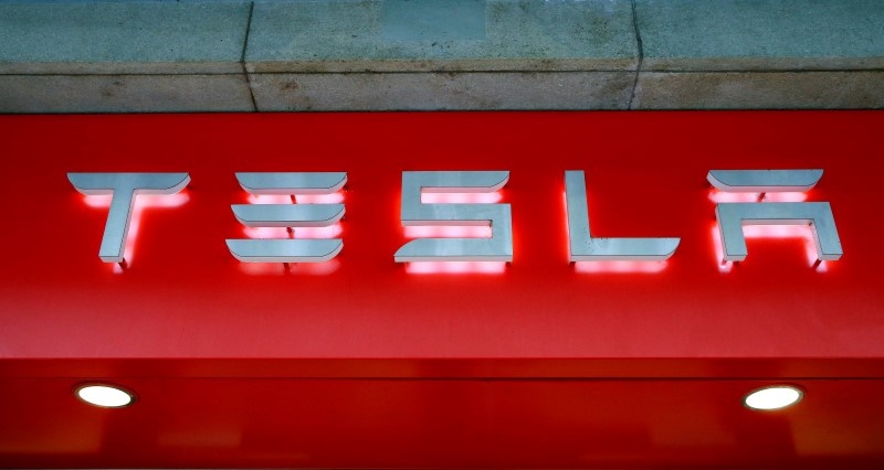 Tesla Posts Another Loss, but Says on Track for Future Deliveries