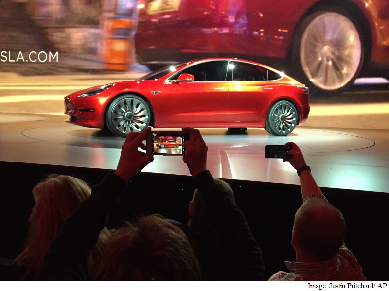 Tesla Model 3 Clocks Over $8 Billion in Pre-orders Value