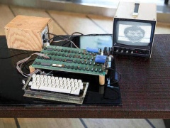 Rare Apple-1 Fetches Less Than Expected at German Auction