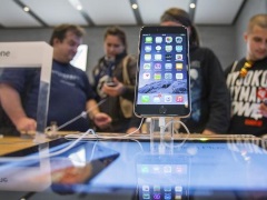Some Consumers Say Apple Is Losing Its 'Cool' Factor