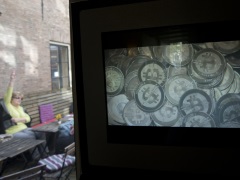 Former US Agent Pleads Guilty to Bitcoin Theft in Silk Road Probe