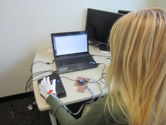 New Gloves Teach Users Braille While They Perform Other Tasks