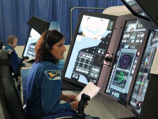 Nasa Astronauts Prepare for Flight on Commercial Spacecraft