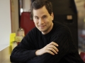 Yahoo hires tech columnist Pogue to expand technology news offerings