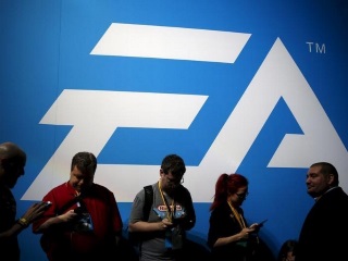 Electronic Arts Raises Sales Forecast for Star Wars' Video Game