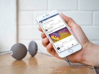 Facebook Music Stories Lets Users Share Spotify, Apple Music Clips