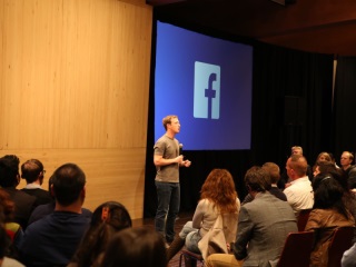 Facebook Reportedly Making App to Deliver Breaking News Alerts