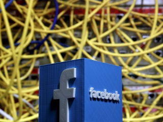 Facebook Reports Jump in Government Data Requests; India Tops Takedown List