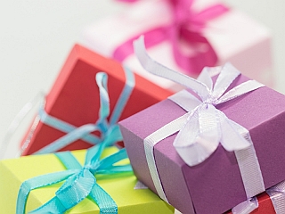 Diwali Gifts Shopping Guide: Best Ideas Between Rs. 10,000 and Rs. 15,000