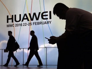 Huawei, Oppo See Growth in Q1 2016 as Global Smartphone Shipments Fall: Strategy Analytics