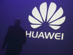 Chinese Tech 'Wolf' Huawei Stalks Apple And Samsung