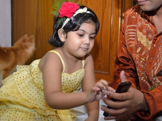 Mobile Internet Subscribers in India Reached 342.65 Million in March: Sinha