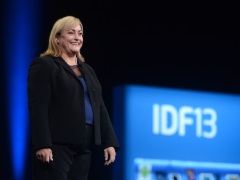 As President Leaves, Intel's Chief Undertakes a Broad Consolidation