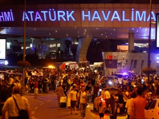 Facebook Activates Safety Check After Istanbul Ataturk Airport Attack