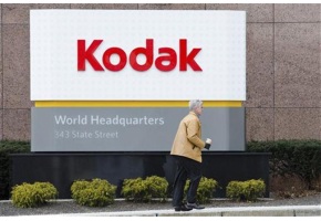 Kodak sues Apple, claiming interference in patent sales