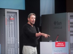 Oracle's Ellison Steps Aside, Co-CEOs Catz and Hurd Take Over