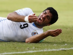 Twitter Sinks Teeth Into Suarez After World Cup Bite