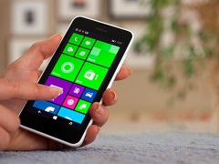 Windows 10 for Phones Double-Height Live Tiles Still Just Experiments
