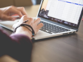 Security Holes in Sparkle Render &#039;Huge&#039; Number of Mac Apps Vulnerable: Report