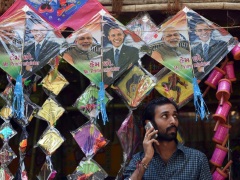 'India's Mobile Subscriber Base Grows to 975.78 Million at the End of May'
