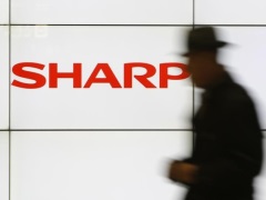 Sharp Unveils 5.5-Inch 4K Smartphone Display With Record 806ppi Pixel Density