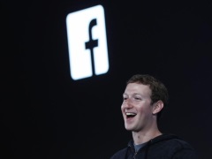 Facebook to Test Internet Beaming Drones in 2015